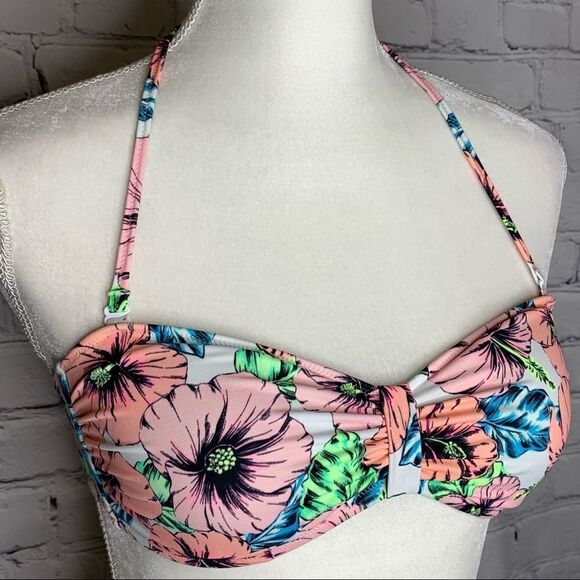 PINK VICTORIA’S SECRET Floral bikini top - Picture 2 of 6